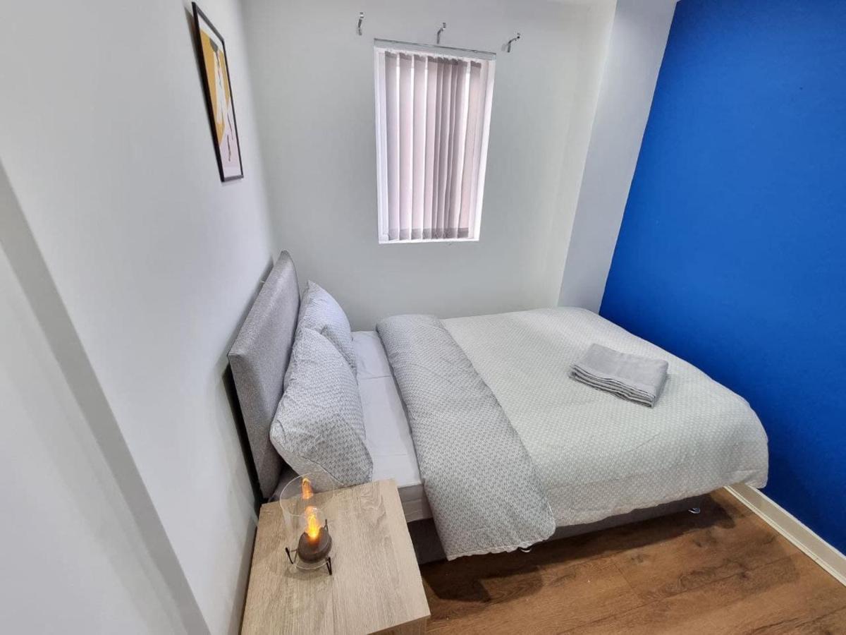 Charming Accommodation Steps From Downtown Liverpool Exterior foto